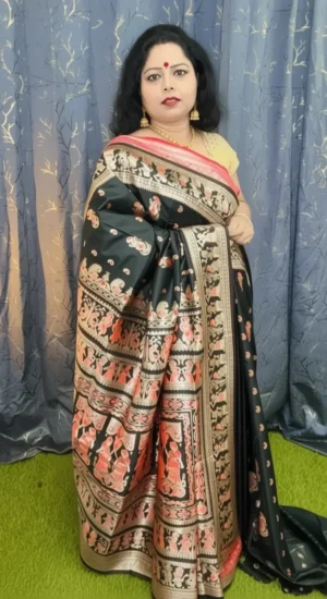 Woman in elegant traditional saree, online ethnic store in India